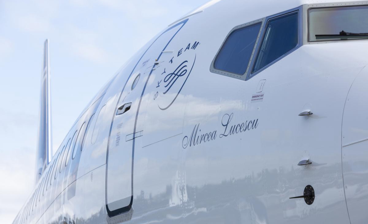 Avionul Lucescu