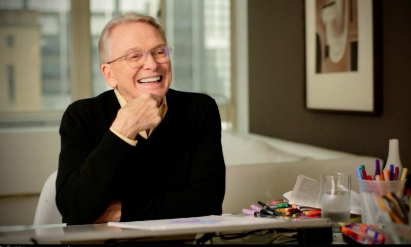 Bob Mackie, designerul din spatele unora dintre cele mai spectaculoase ținute purtate de Cher și Elton John, a murit la 87 de ani