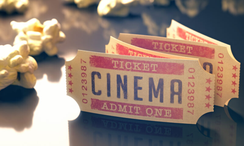 Publicul revine în sălile de cinema: Încasări istorice în vara anului 2026 și un nou val de spectatori tineri