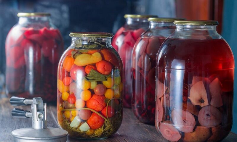 Rețetă tradițională de compot de prune. Pontul pentru un desert gustos și aromat ca la bunica