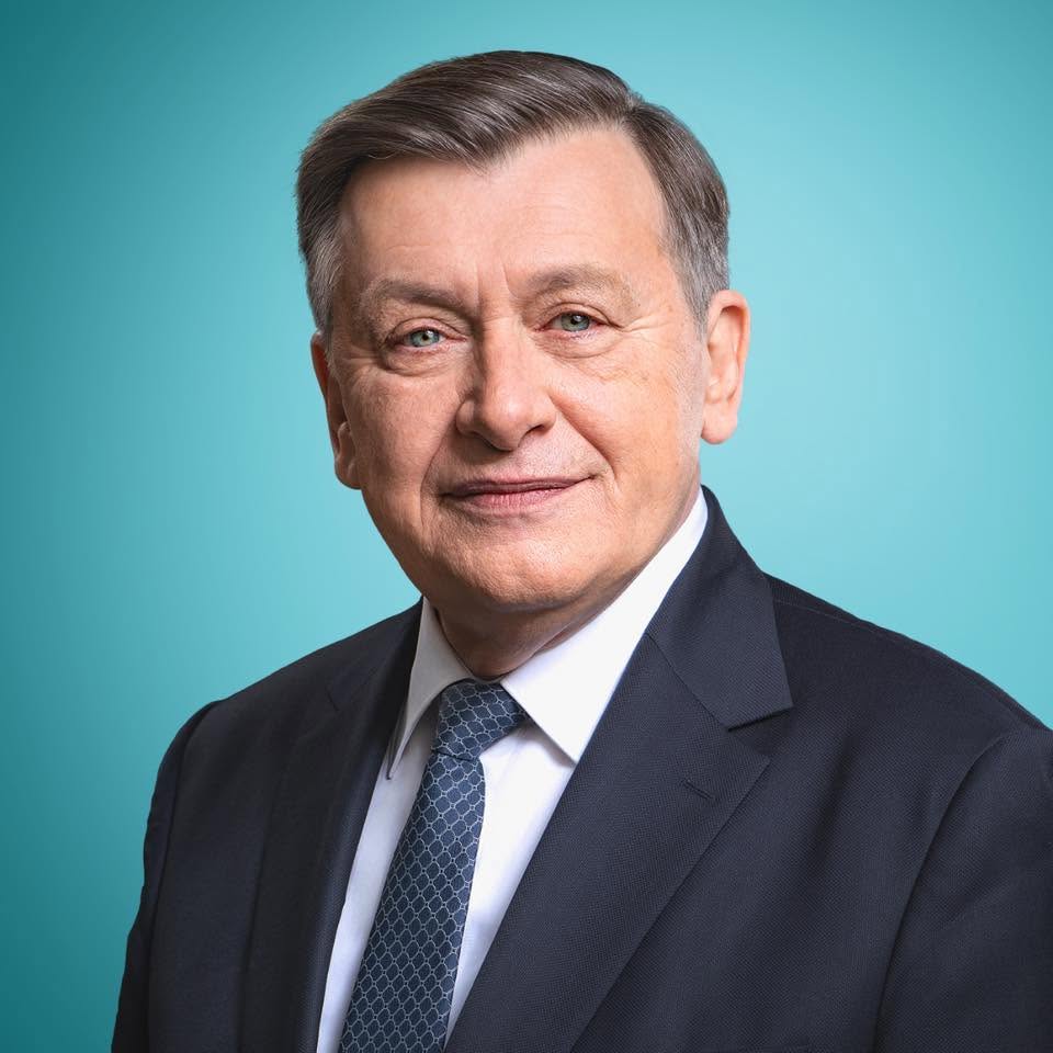Val de ironii din partea lui Crin Antonescu: „PNL este de o stupiditate fără egal”