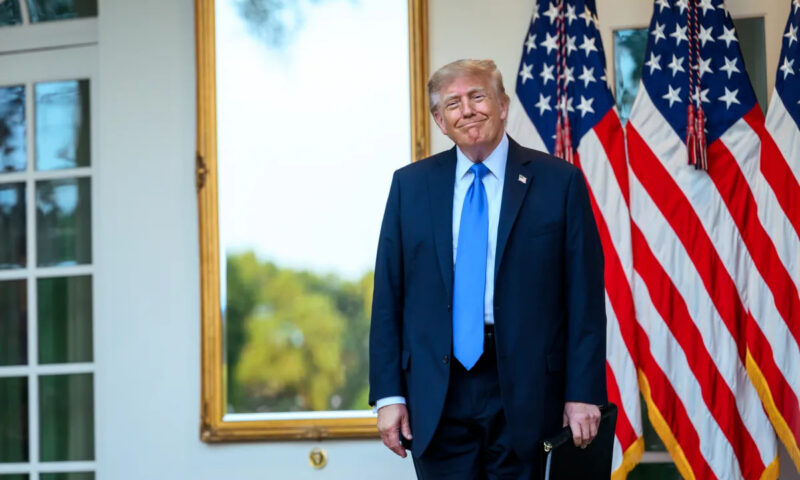 Americanii îi întorc spatele lui Donald Trump. Ce arată sondajele de popularitate din SUA