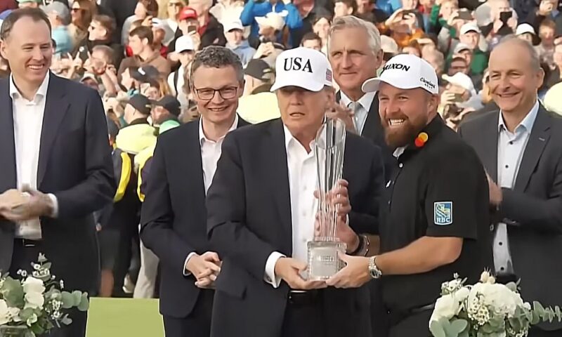 Trump anunță eliminarea taxei pentru whiskey-ul irlandez. Decizia, făcută la Irish Open