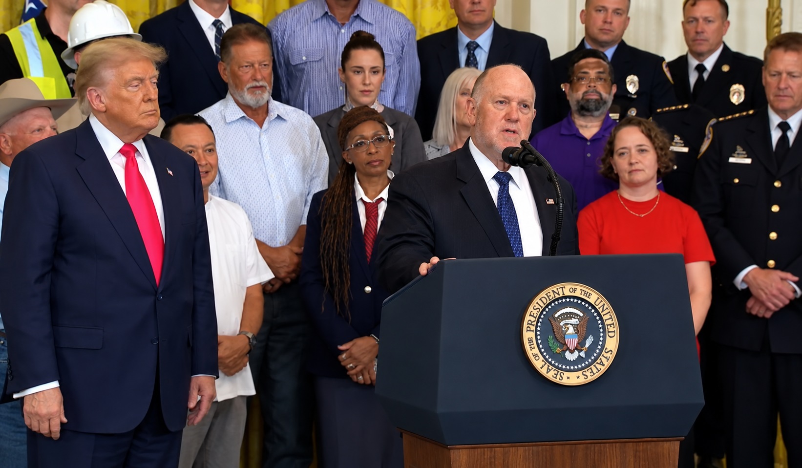 Donald Trump si Tom Homan