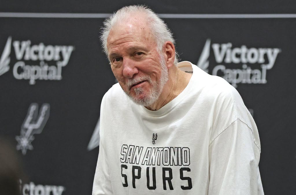 Gregg Popovich, 77 de ani, s-a căsătorit cu o femeie de 61 de ani, fosta soție a secundului său de la San Antonio Spurs