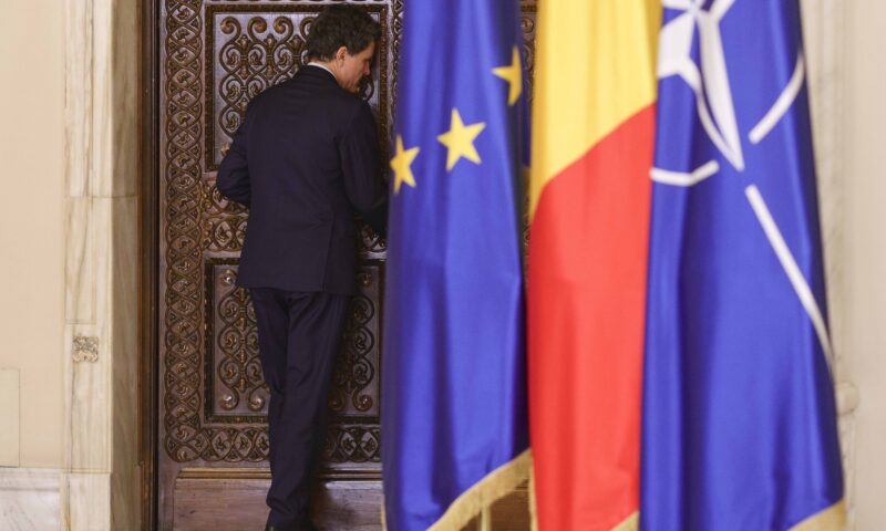 Nicușor Dan a mers la Mănăstirea Dragomirna, după nominalizarea lui Siegfried Mureșan pentru funcția de premie