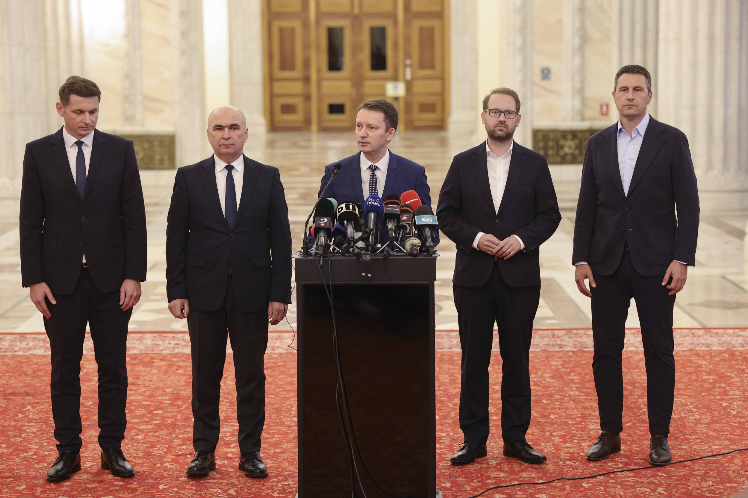 Cum îl va sprijini Ilie Bolojan pe Siegfried Mureșan: PNL va pune la dispoziție datele din ministere