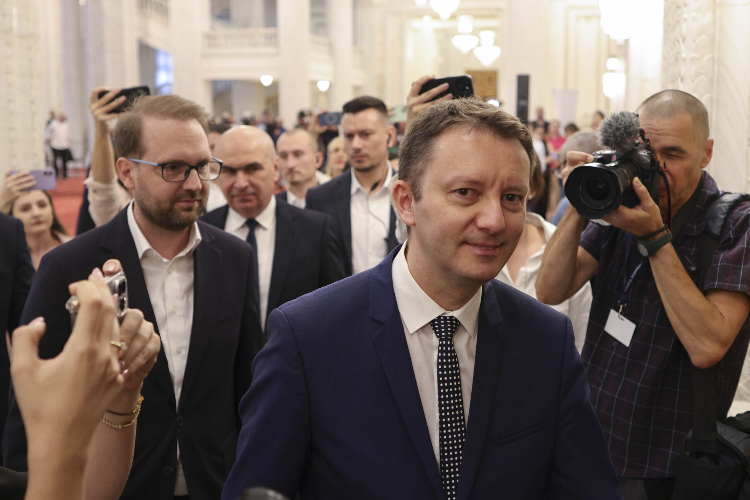 Sorin Grindeanu, mesaj pentru Siegfried Mureșan: „Întâi programul pentru România”