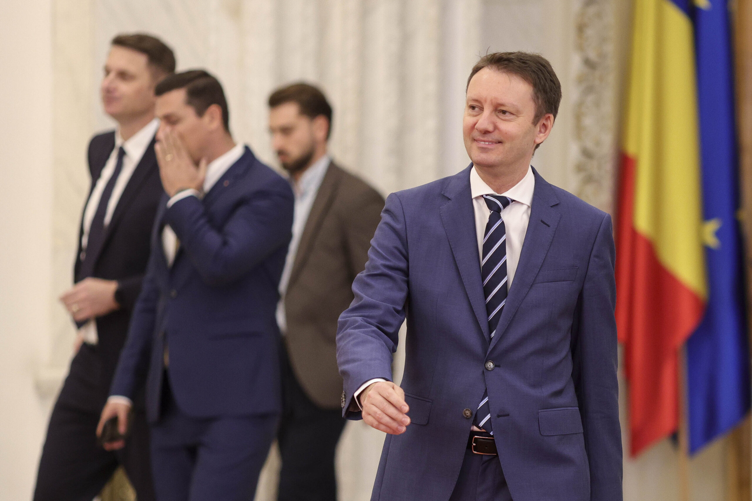O singură Poliție Națională, un singur ghișeu și reforma pensiilor speciale. Planul lui Siegfried Mureșan