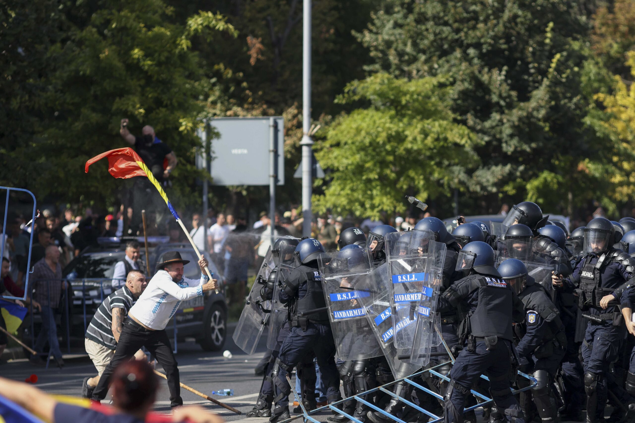 Jandarmeria a dezmințit că forțe SRI și Antitero se îndreaptă spre București, în timpul protestului fermierilor