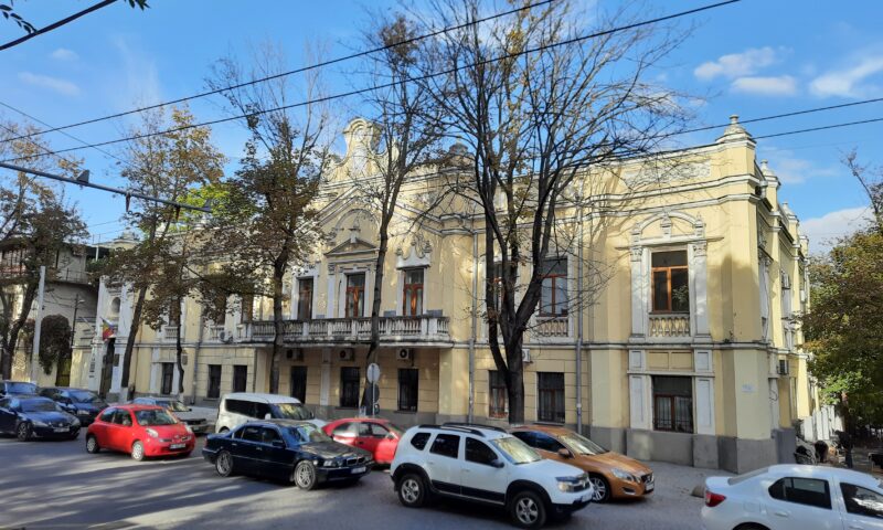 Casa care l-a adăpostit pe ţarul Alexandru II şi a păstrat valorile naţionale sub ocupaţie ţaristă