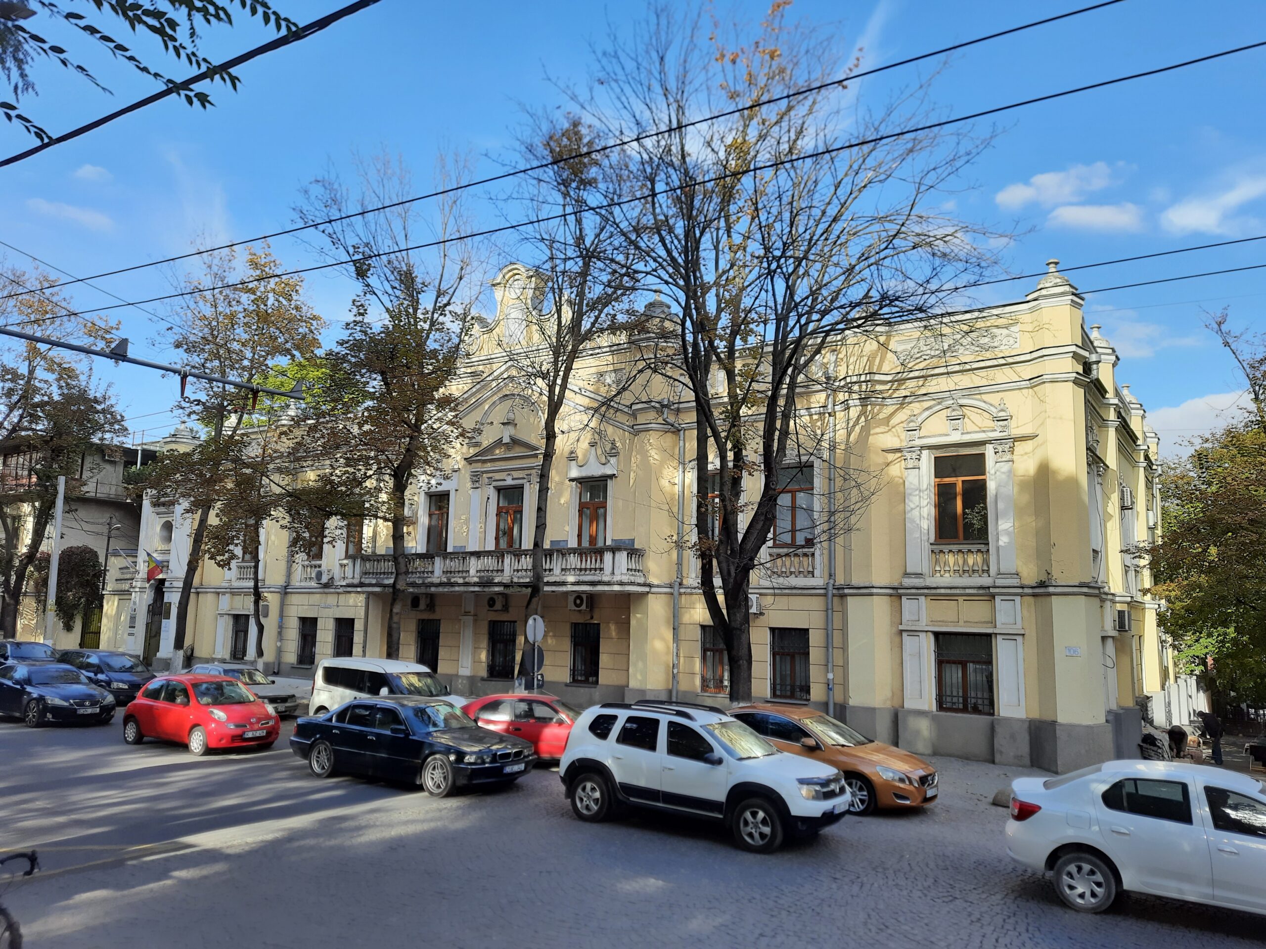 Casa care l-a adăpostit pe ţarul Alexandru II şi a păstrat valorile naţionale sub ocupaţie ţaristă