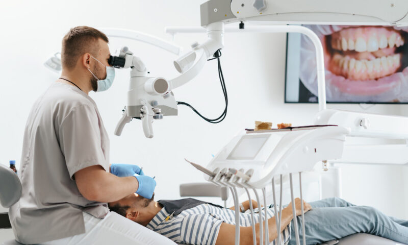 Cum arată un cabinet stomatologic modern: tehnologia care schimbă vizita la dentist