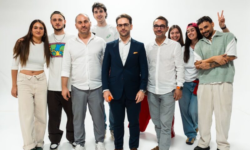De la audiență la platformă. Minutul de Marketing își extinde modelul pentru industria de publicitate
