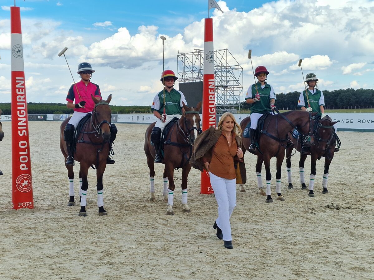 Nadia_Singureni Manor Polo Cup (3)