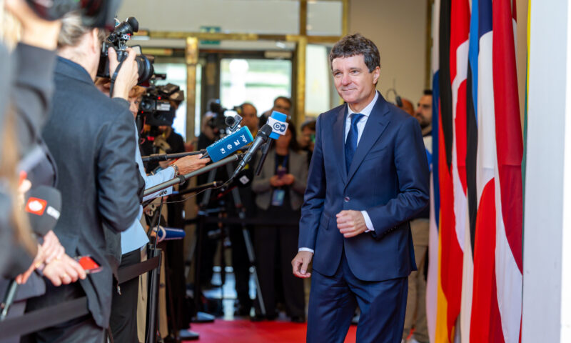 Nicușor Dan nu mai exclude alegerile anticipate. Când ar urma să desemneze noul premier