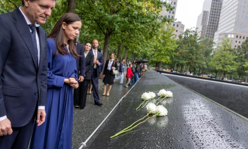 Nicușor Dan a depus flori la Memorialul 9/11. Mesaj pentru victimele din 2001