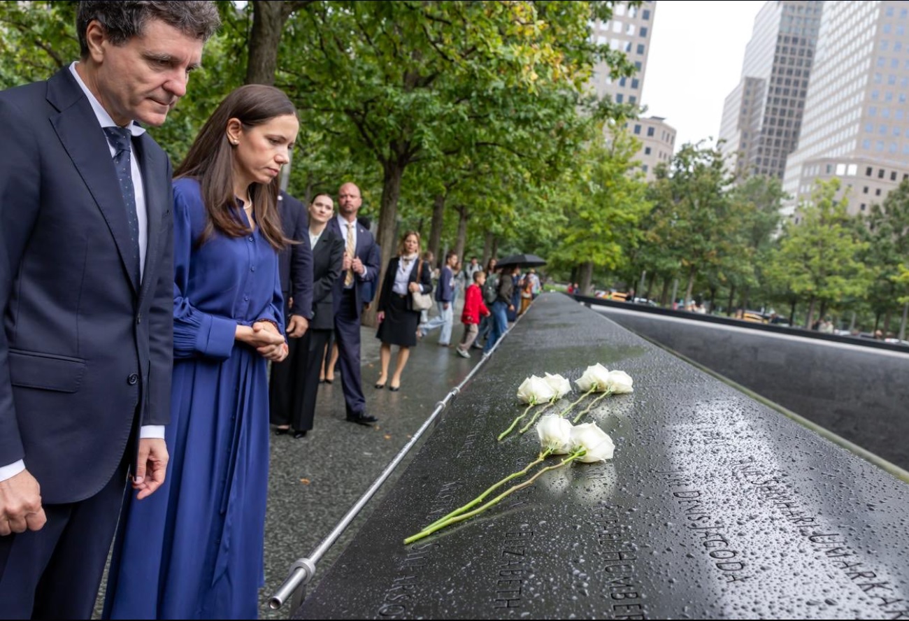 Nicușor Dan a depus flori la Memorialul 9/11. Mesaj pentru victimele din 2001