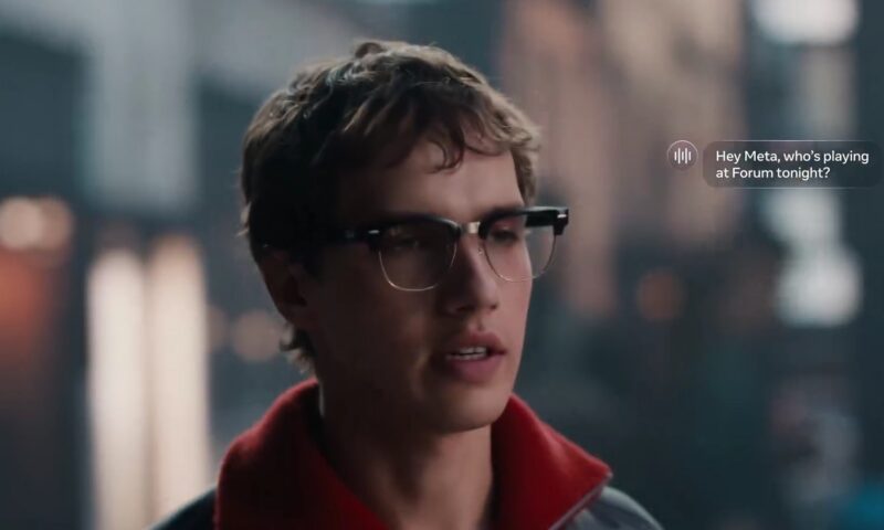 Probleme de confidențialitate la Ray-Ban Meta. Conversațiile utilizatorilor au ajuns în istoricul aplicației
