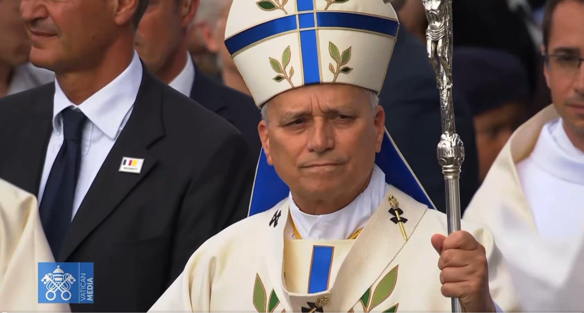 Mulțime uriașă la Paris pentru Papa Leon al XIV-lea. 600.000 de credincioși, așteptați pe Champs-Élysées