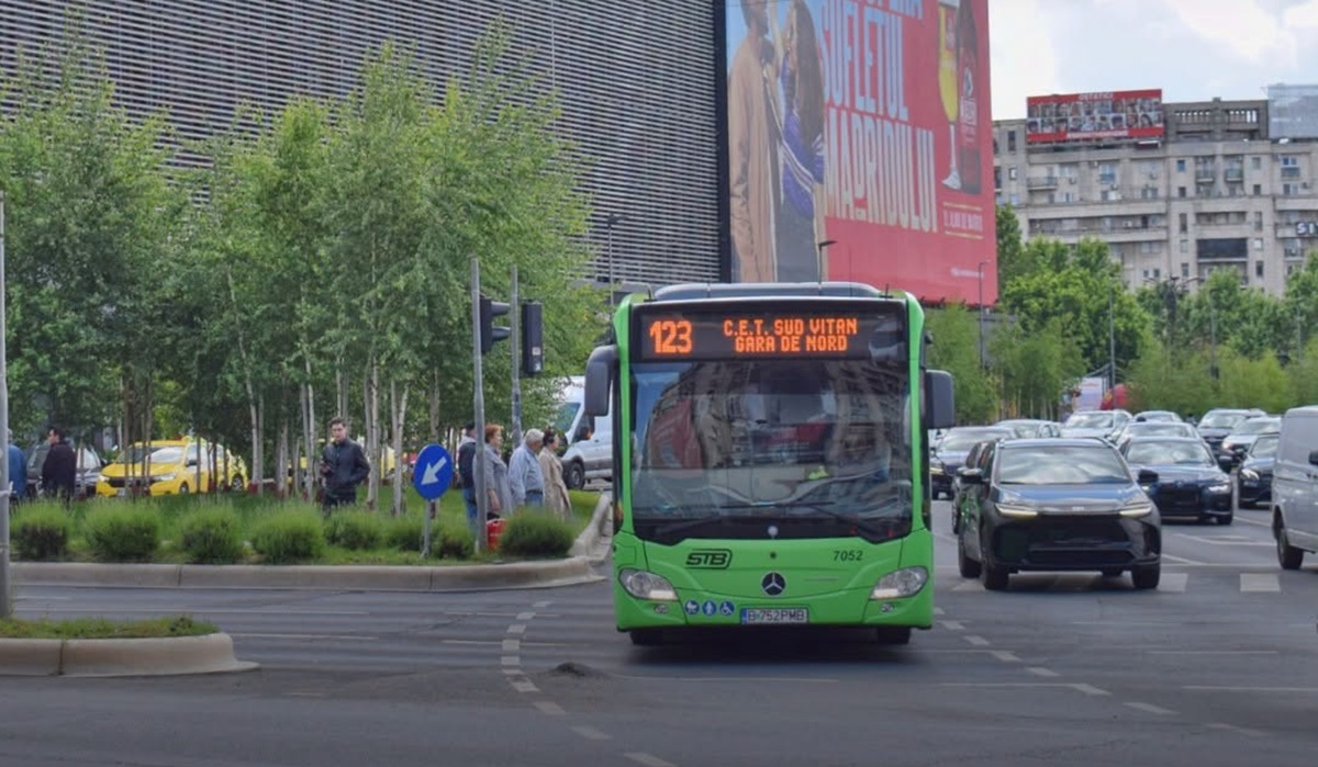 Șapte linii de transport public din București își schimbă traseul sâmbătă. Zonele vizate de restricții