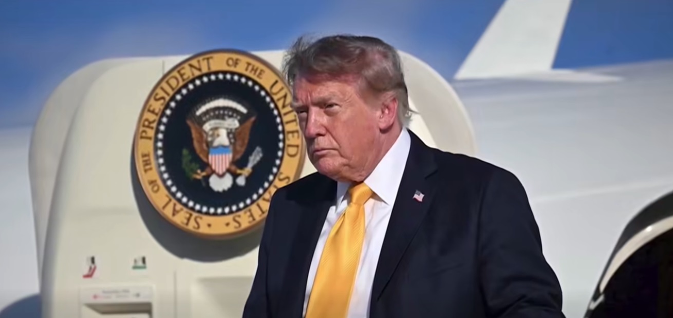 Marea problemă a SUA: părul lui Trump. Dezbatere virală după o poză cu „Trump brunet