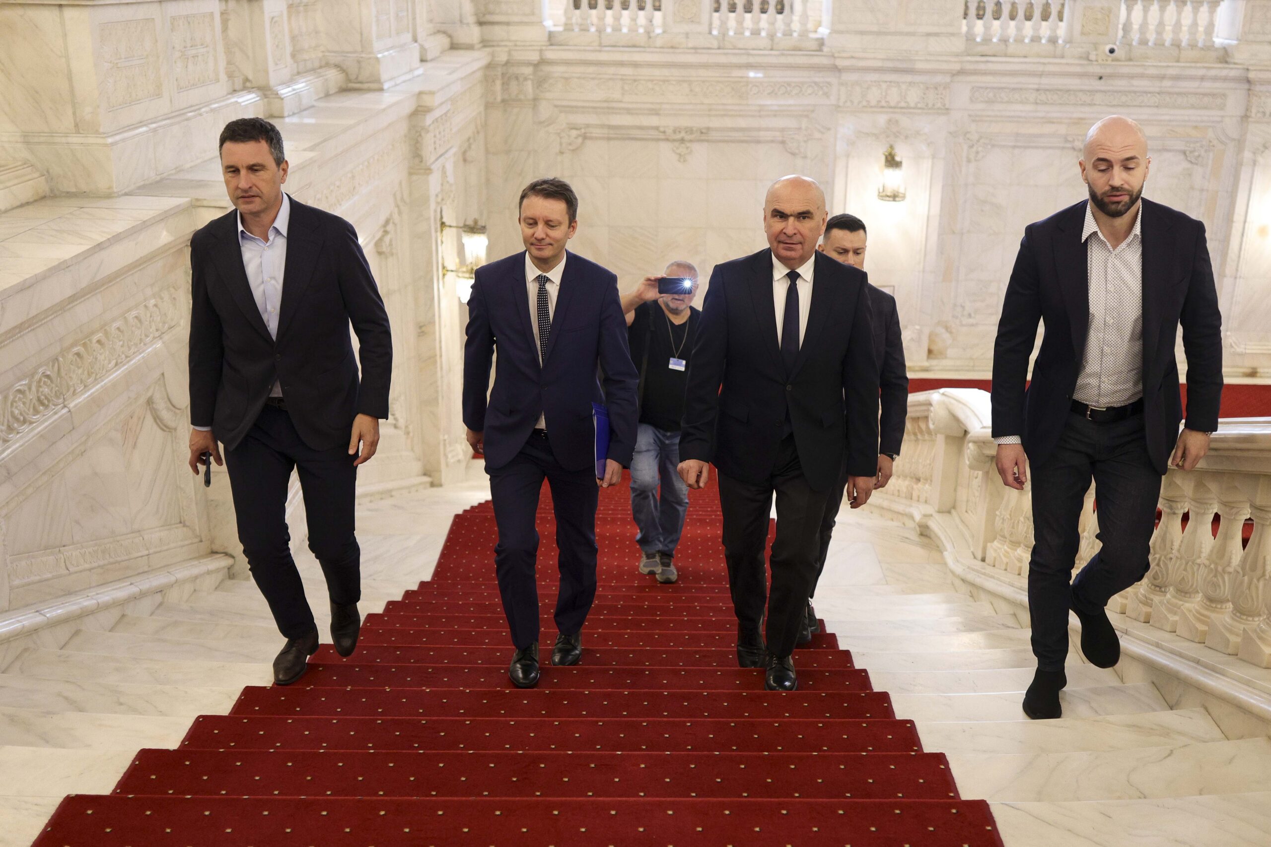 Marius Budăi, PSD: Mai bine la alegeri anticipate decât să votăm continuarea guvernării Bolojan