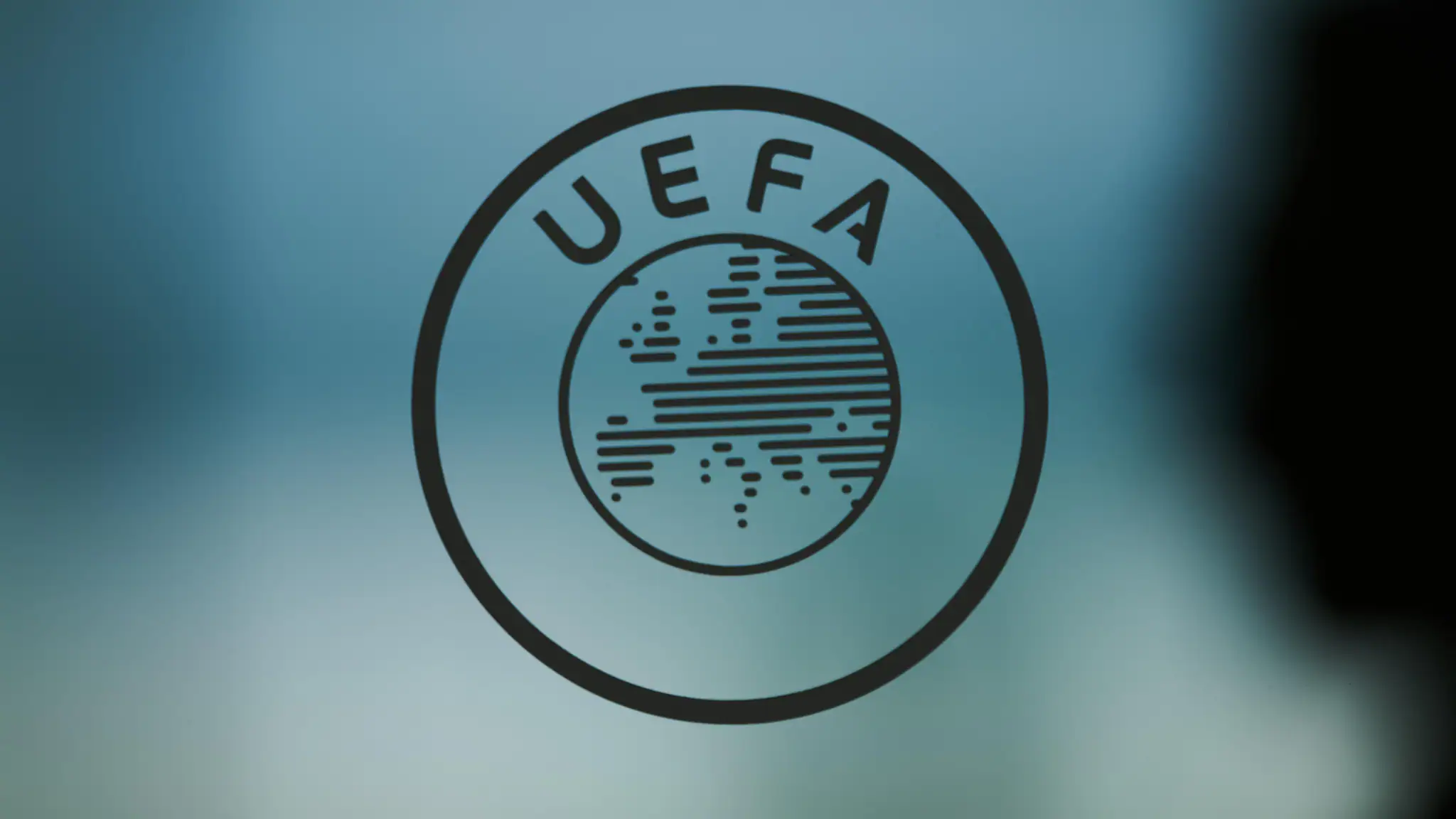 UEFA și CONCACAF cer ca FIFA să împartă peste 2 miliarde de dolari federațiilor membre