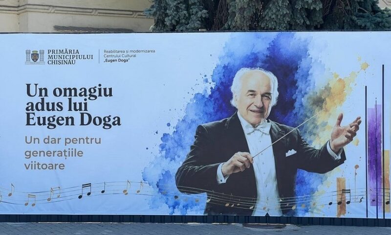 Gafă pe bannerele Primăriei Chișinău. Compozitorul Eugen Doga, ilustrat cu șase degete la o mână