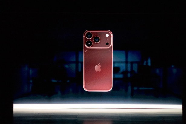 iPhone 18 Pro și Pro Max au intrat la precomandă în România. Cât costă noile telefoane Apple la marii retaileri