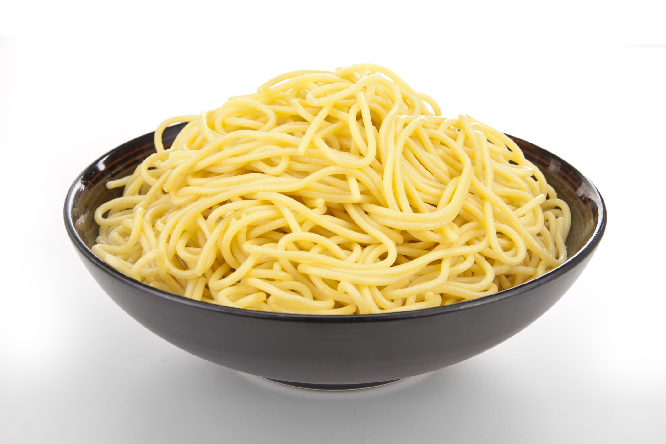 De ce nu e bine să pui ulei în apa în care fierbi paste