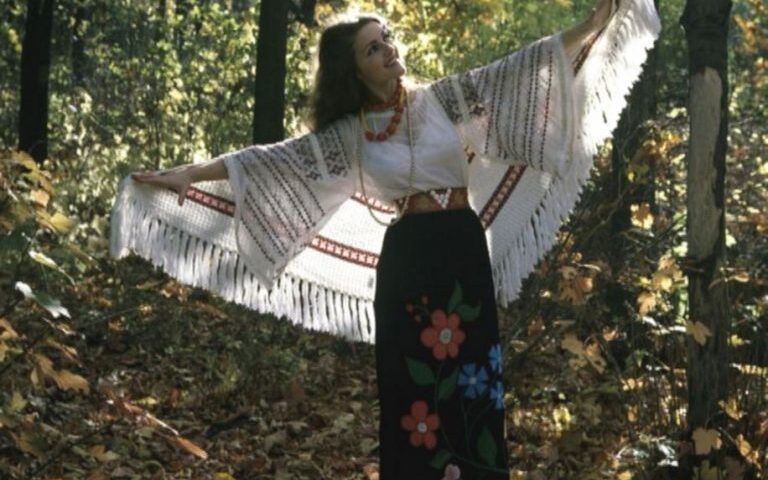 Singură la Moscova. Cu ce se ocupă acum fosta stea a estradei moldoveneşti, Nadejda Cepraga