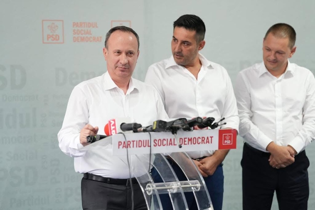 Adrian Câciu îi acuză pe Bolojan și Pîslaru că au mințit în privința PNRR. Cifrele invocate de fostul ministru