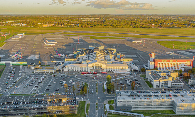 Aeroportul din Vilnius, închis după o alertă de securitate. Avioanele NATO au fost mobilizate