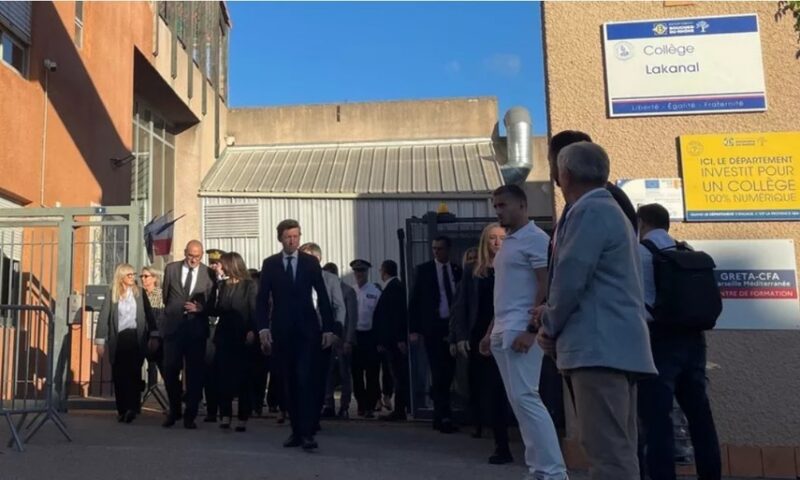 Atac armat într-o școală din Franța. Un elev a împușcat doi profesori cu o pușcă ascunsă într-o husă de chitară