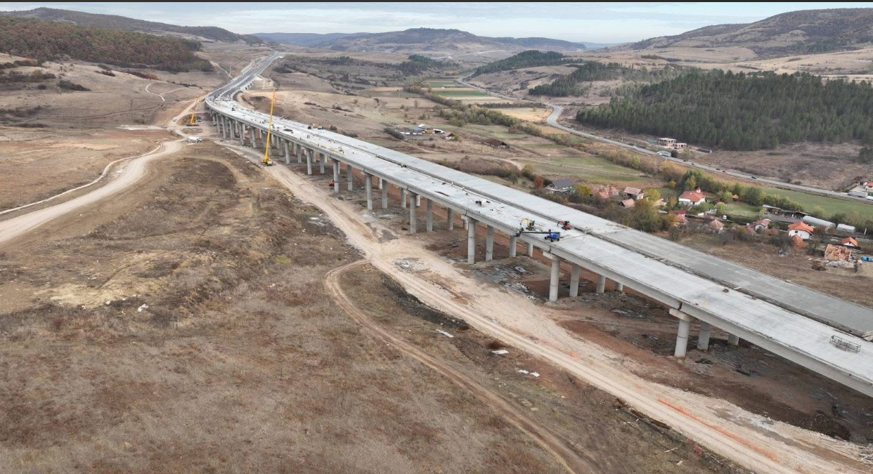 Vești pentru șoferi. Trei tronsoane din Autostrada Transilvania ar putea fi deschise până la sfârșitul anului