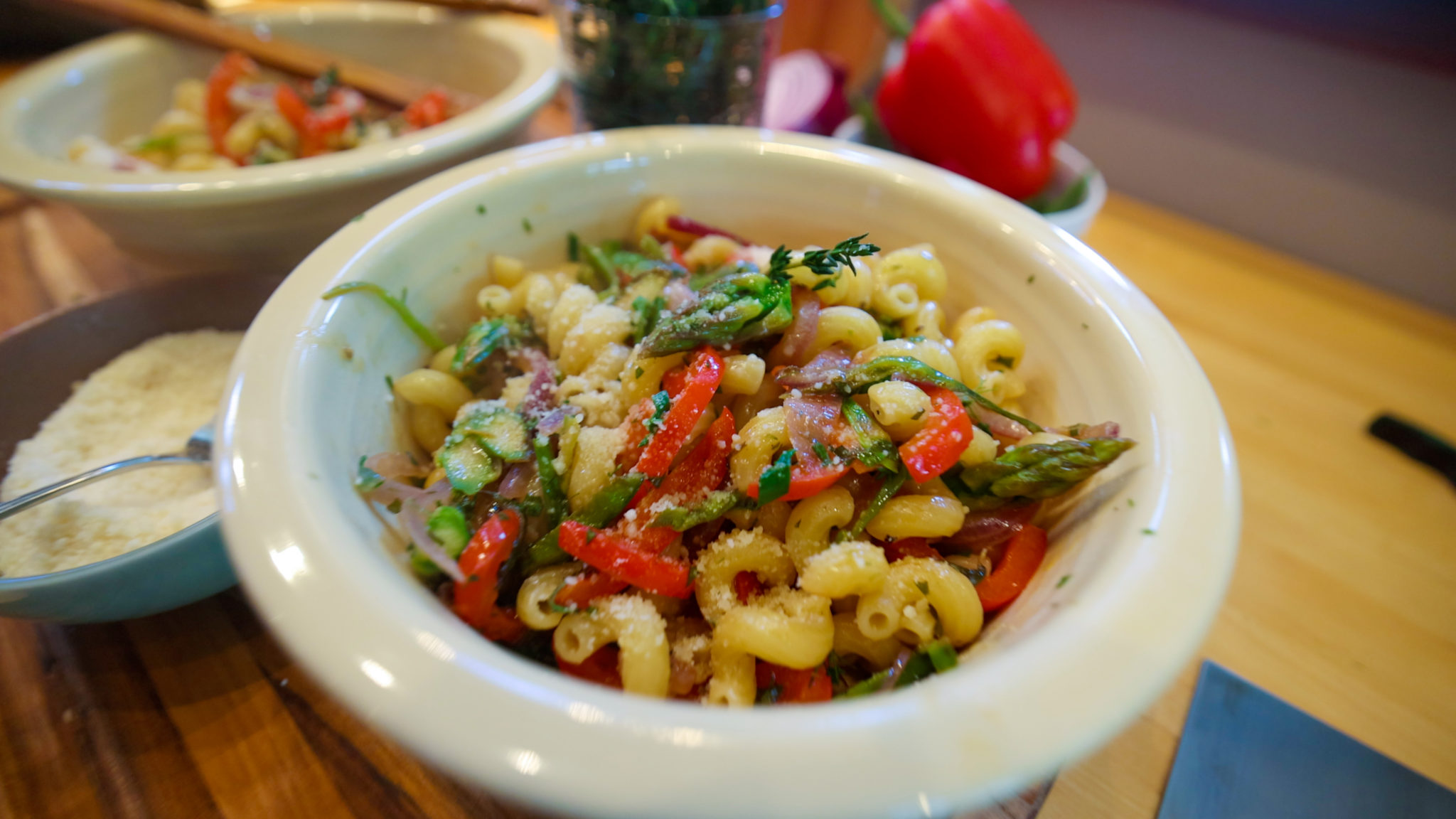 Cavatappi cremos cu parmezan și usturoi. Secretul italienilor pentru cele mai bune paste făcute în casă