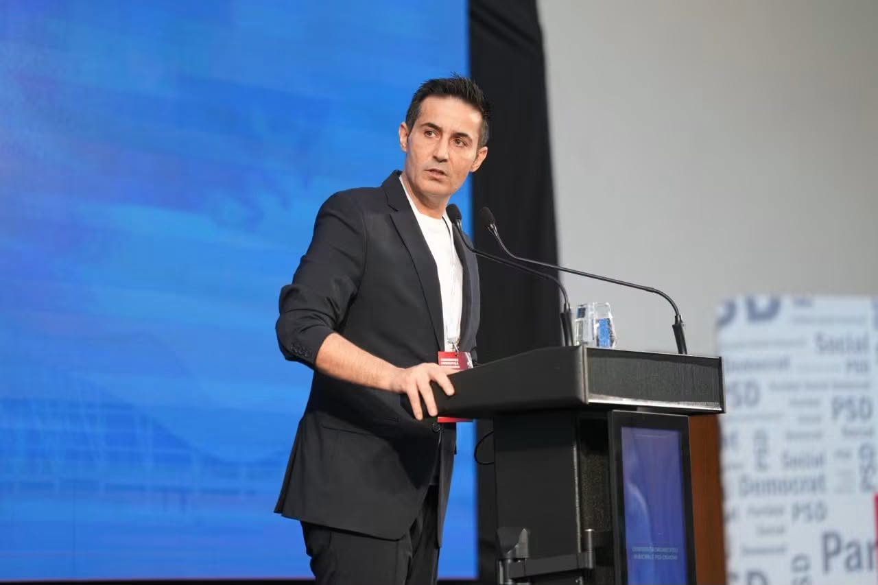 Claudiu Manda îl consideră pe Bolojan responsabil pentru riscul alegerilor anticipate: Ar trebui să se preocupe de găsirea unor soluții
