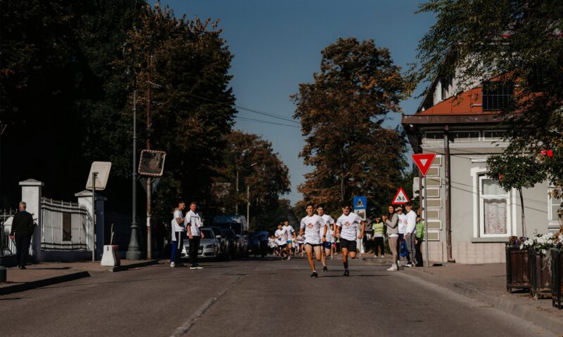 Crosul Simona Geanina Radiș, la Dorohoi. Sute de copii au făcut sport alături de campioni