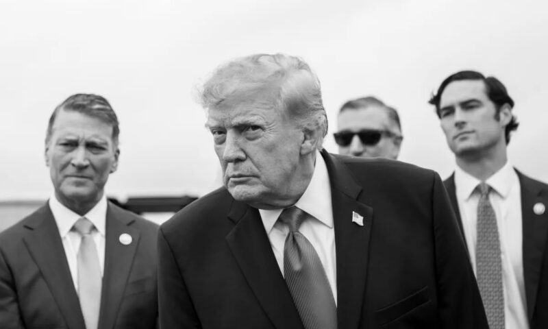 Donald Trump pune protestele din Franța pe seama imigrației: „Nu este vorba despre școli”