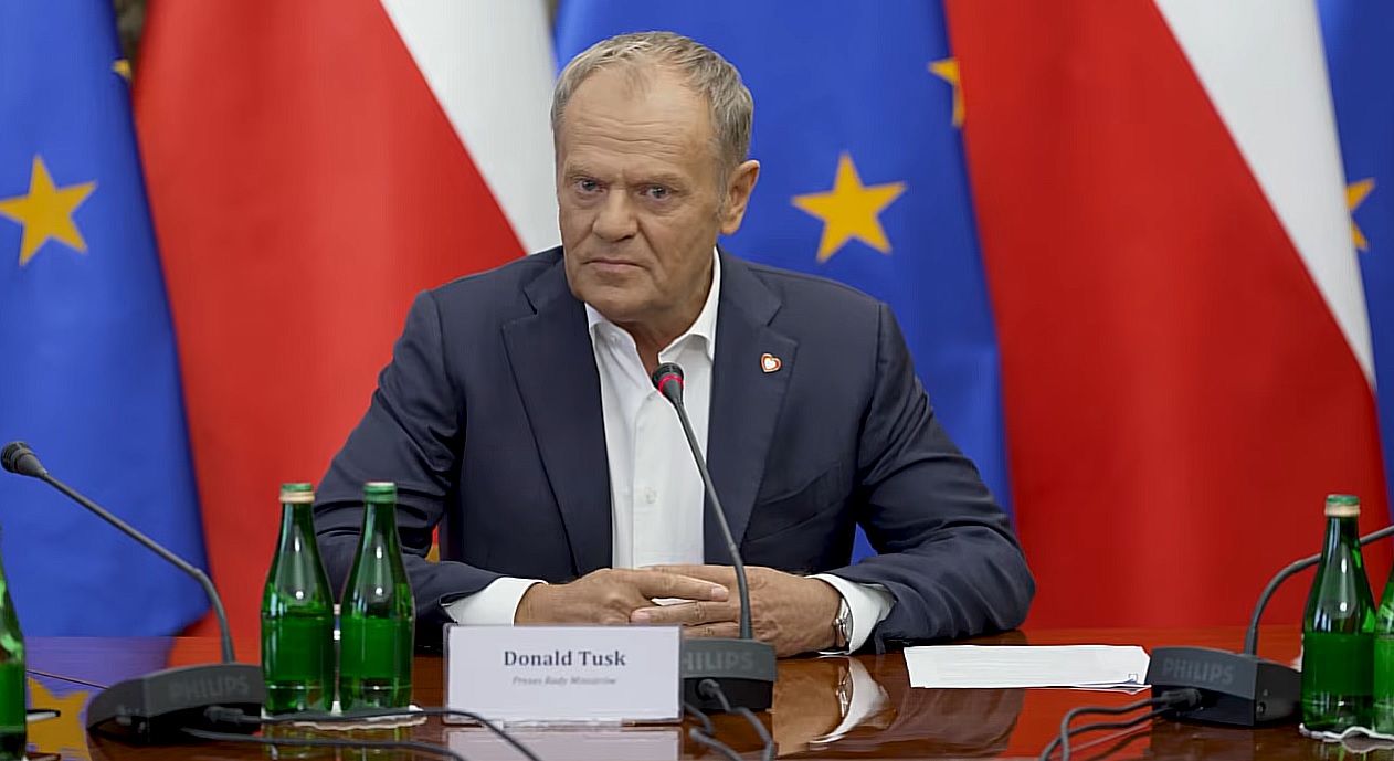 Alertă de atentat în Polonia. Premierul și ministrul Apărării, vizați de o posibilă amenințare