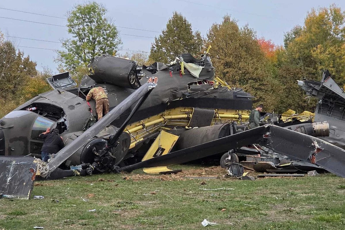 Patru persoane au murit într-o misiune a UE. Un elicopter militar s-a prăbușit