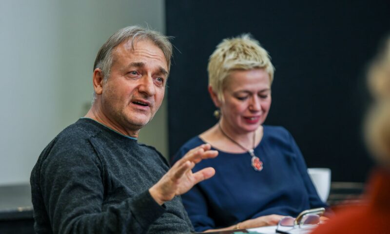Un regizor acuzat de hărțuire sexuală, angajat la TNB. Ce spune ministrul Culturii