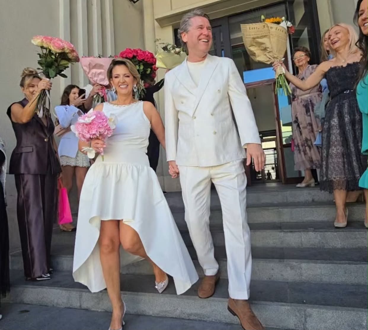 Florin Răducioiu s-a căsătorit cu Andreea Albăstroiu. Fostul atacant al Generației de Aur, primele imagini de la eveniment