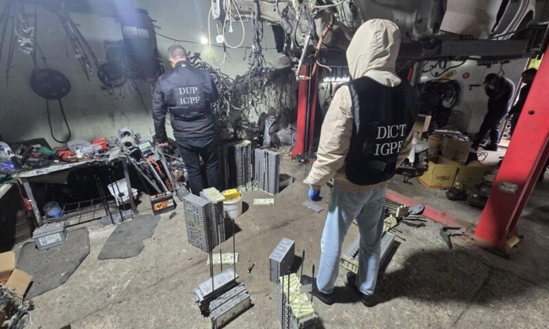 Mașini de lux furate din Europa, descoperite în ateliere de dezmembrare din Chișinău și Iași. Video