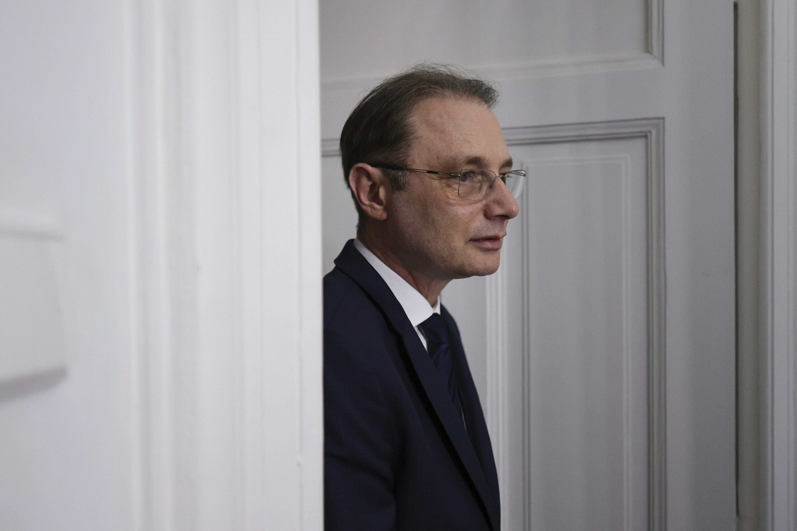 PNL ia în calcul votul pentru Guvernul Luca Niculescu. Mircea Abrudean a explicat ce ar putea schimba decizia liberalilor