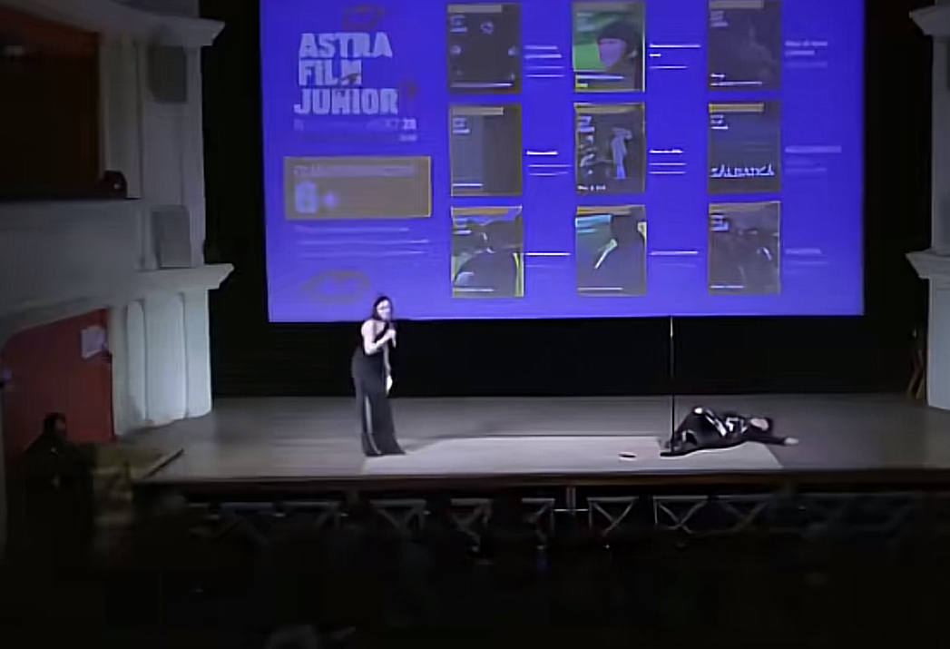 Momente de panică la Astra Film Festival. Directoarea artistică a evenimentului a leșinat pe scenă