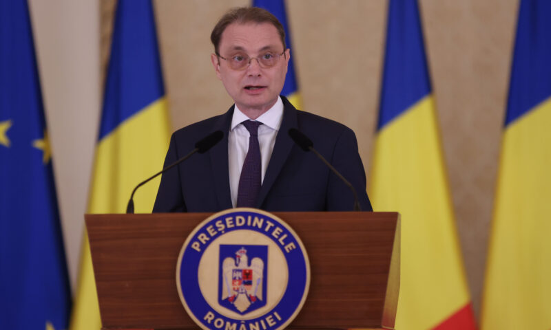 Luca Niculescu, povestea unei familii din burghezia Micului Paris. Comercianți, scriitori, jurnaliști și un străbunic ministru