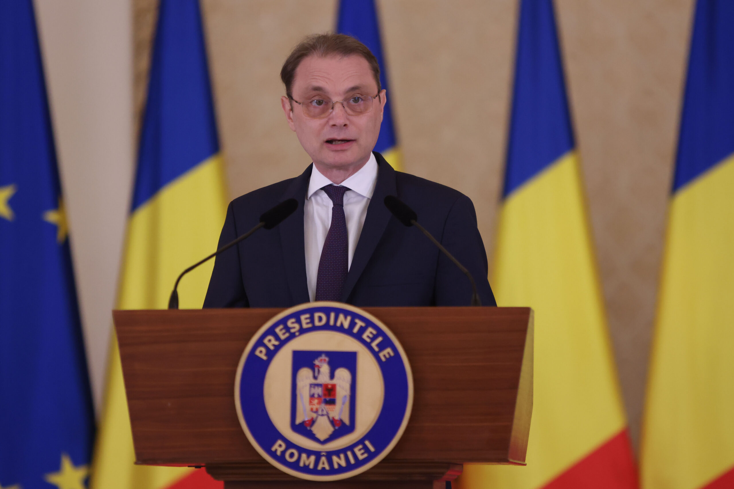 Luca Niculescu, povestea unei familii din burghezia Micului Paris. Comercianți, scriitori, jurnaliști și un străbunic ministru