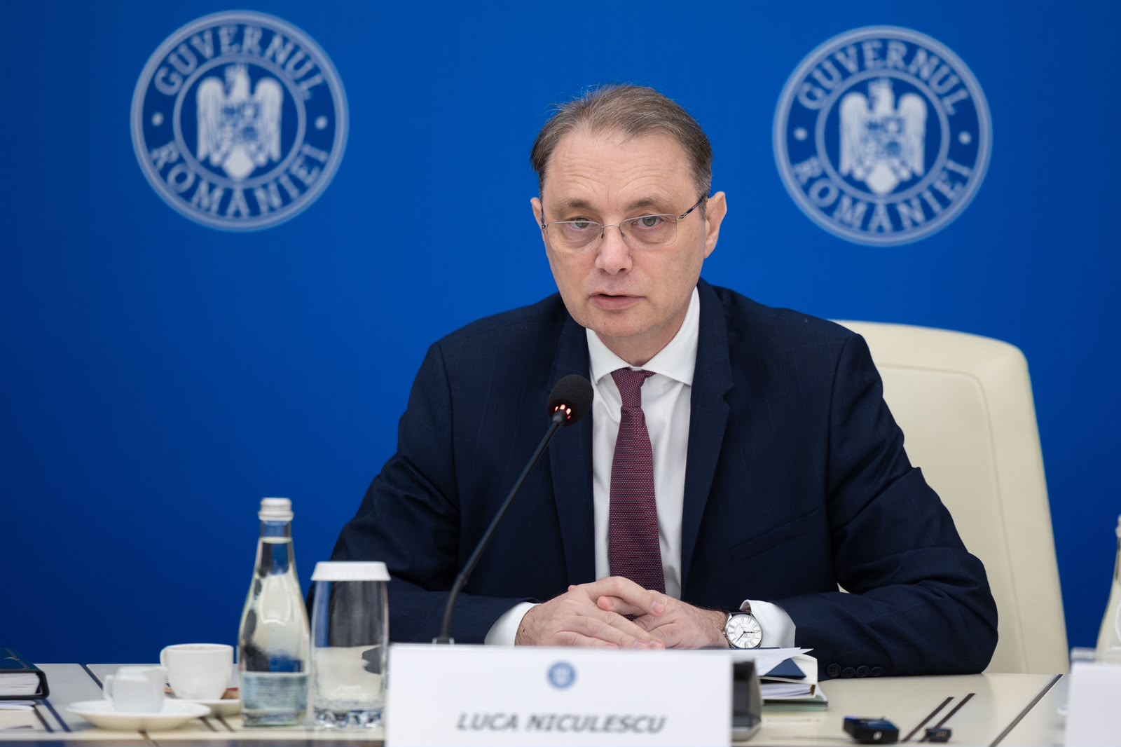 O nouă numire în Guvernul Luca Niculescu. Premierul a ales un fost colaborator al lui Nicolae Ciucă